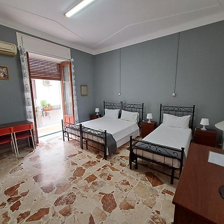 B&B Domus Pina Κατάνια Εξωτερικό φωτογραφία